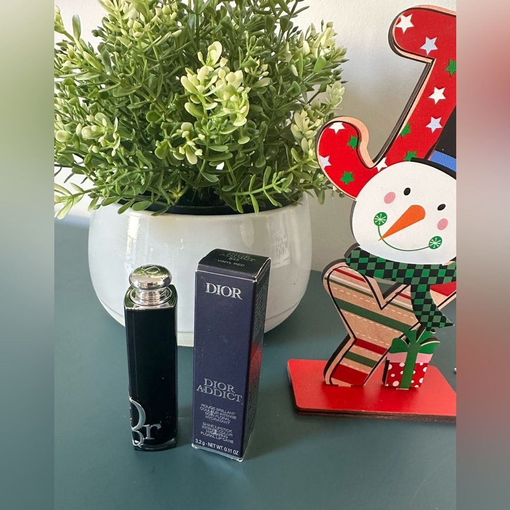 Dior Addict Shine Lipstick 845 Vinyl Red 0.11 oz -‎ NWOB - Picture 4 of 4